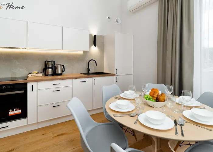 Wonder Hillside: Ski-side With Playground And Outdoor Gym *