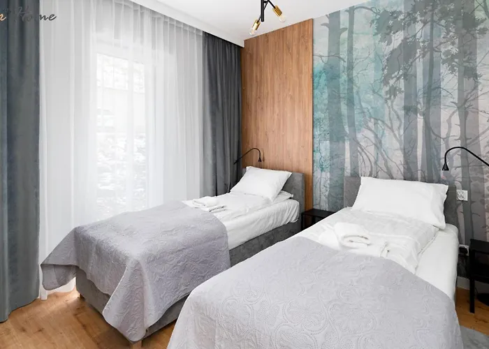 Wonder Hillside: Ski-side With Playground And Outdoor Gym