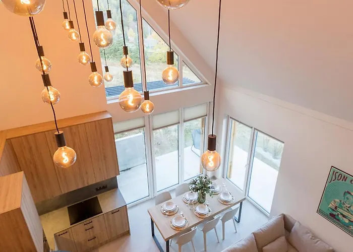 Wonder Hillside: Ski-side With Playground And Outdoor Gym *